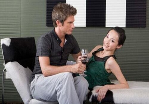 重庆市侦探公司：夫妻感情淡了，女人这怎么挽回夫妻感情？